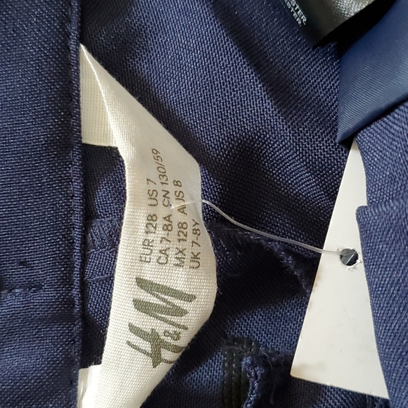 🆕️ GAP/H&M BOYS DRESS PANTS BUNDLE (KHAKI, BLACK & NAVY) 👦 - Picture 11 of 12